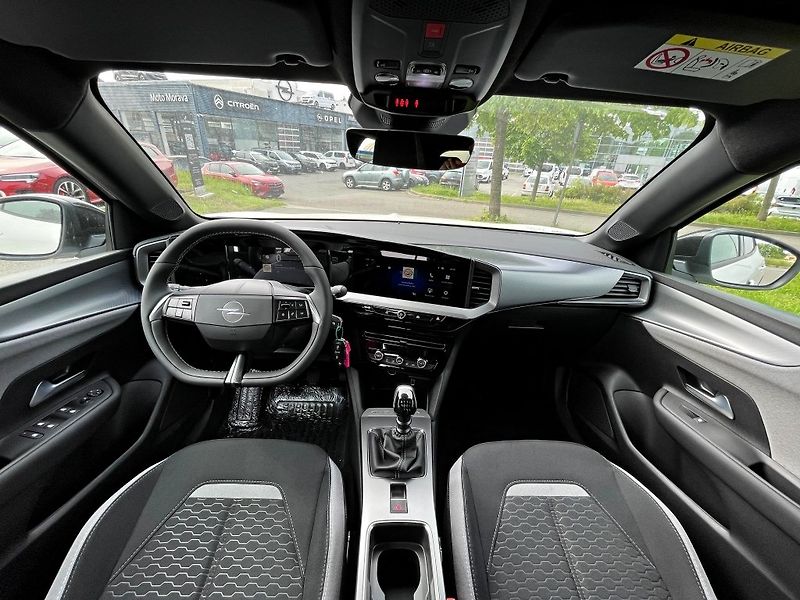 Opel Mokka (2026) 1.2T 136k Edition MT6 - fotka 9 z 19