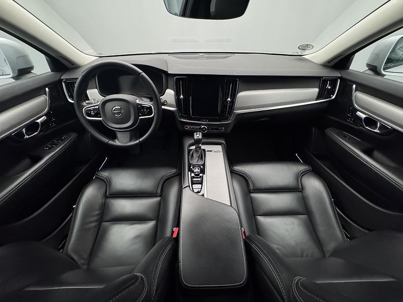 Volvo V90 CC D5 AWD PRO POLESTAR CZ  - fotka 2 z 47