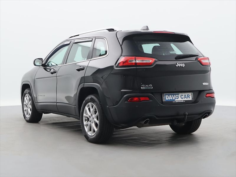 Jeep Cherokee 2,0 CRDI 125kW Aut. 4x4 - fotka 5 z 31