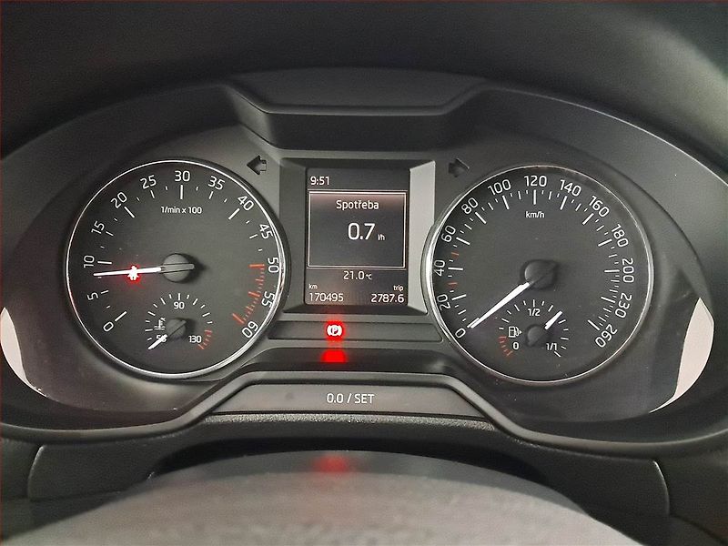 Škoda Octavia (2013) 1.6 TDI, Tempomat - fotka 11 z 18