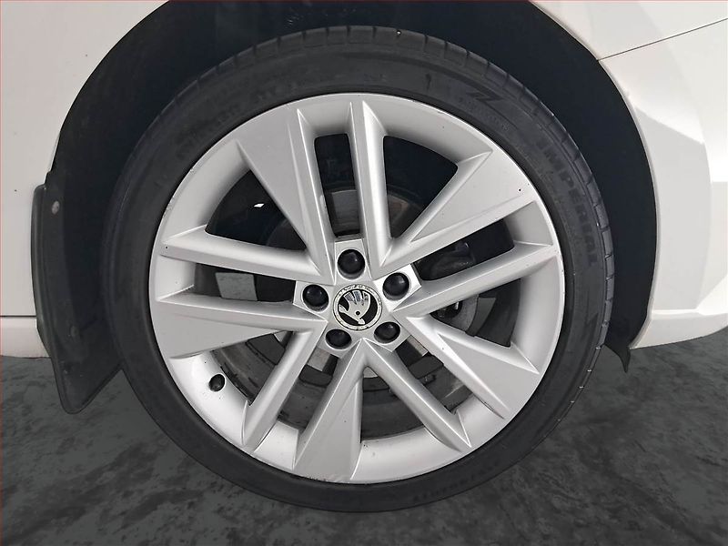 Škoda Fabia (2015) 1.0, Tempomat - fotka 15 z 15