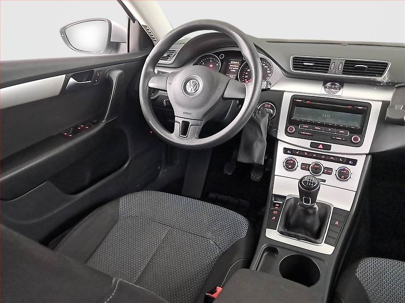 Volkswagen Passat (2015) 1.6 TDI, Tempomat - fotka 7 z 17