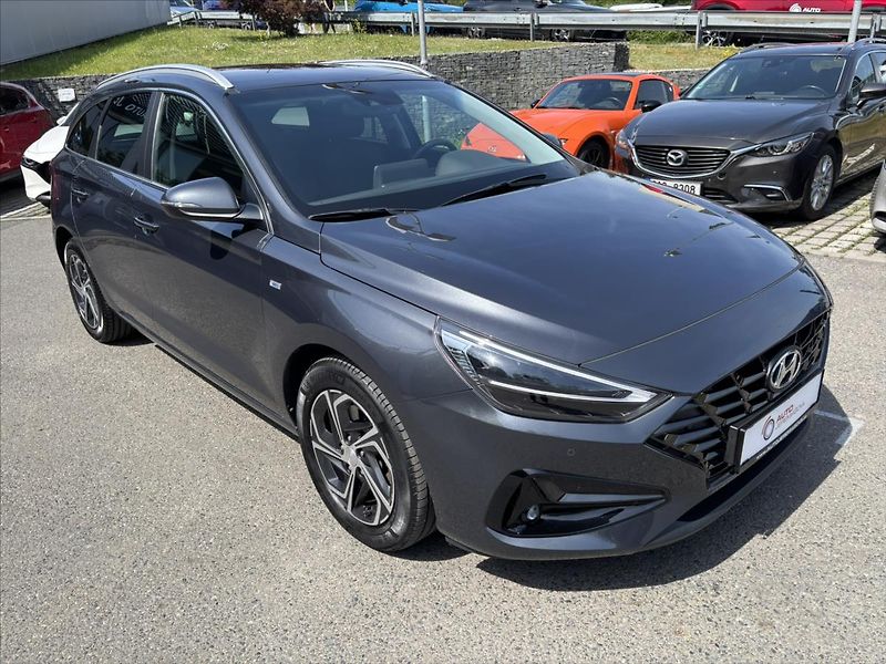 Hyundai i30 1,5 TGDi 118kW Smart ZÁRUKA - fotka 7 z 45