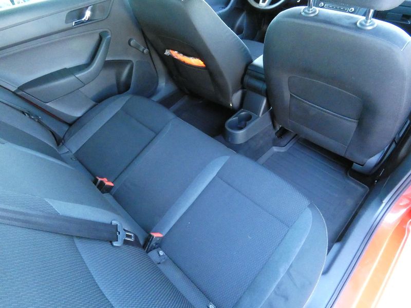 Škoda Rapid AmbitionPlus Fresh 1,2 TSI /63 - fotka 27 z 29