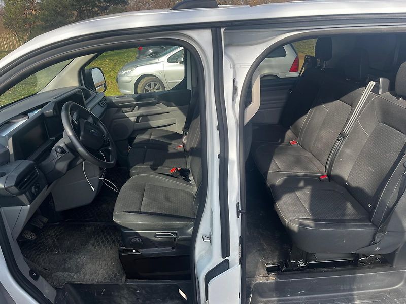 Ford Transit Custom (2025) 2.0 TDCi 100kW 6 míst L2H1 - fotka 7 z 8