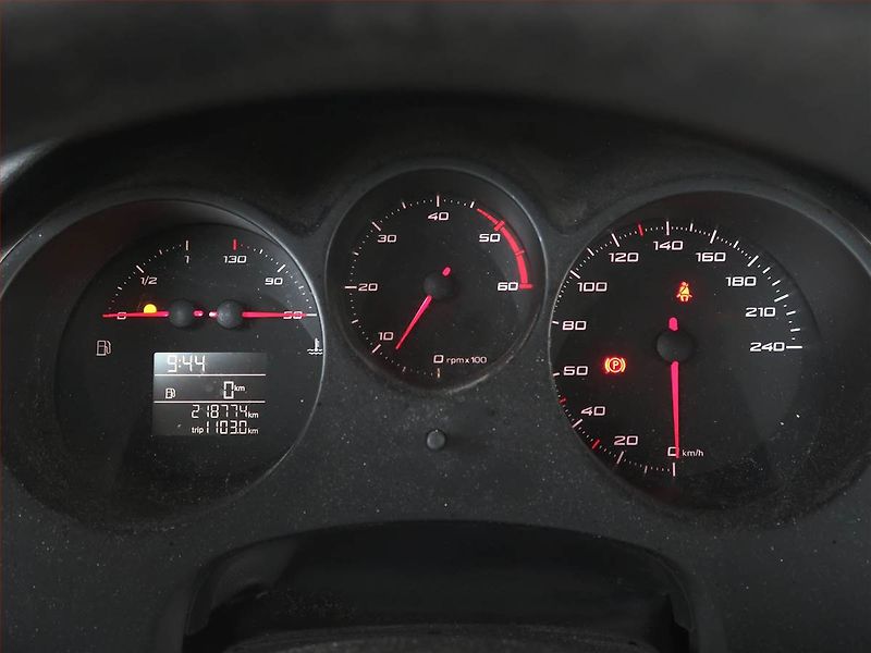 Seat Altea (2013) 1.6 TDI, Tempomat - fotka 11 z 13