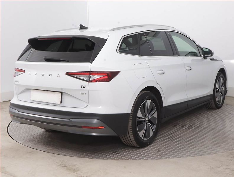 Škoda Enyaq (2023) iV 80 (82 kWh), SoH 93% - fotka 5 z 20