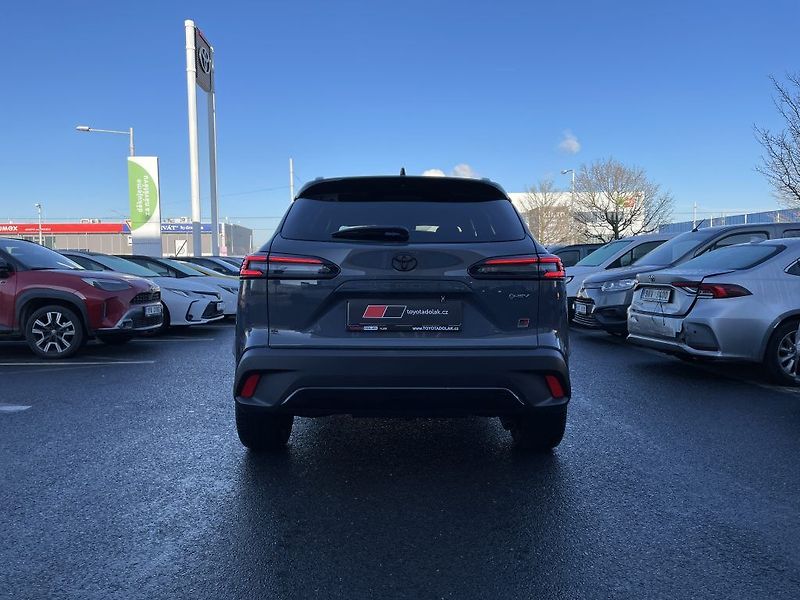 Toyota Corolla Cross 2.0 Hybrid GR Sport - fotka 4 z 30