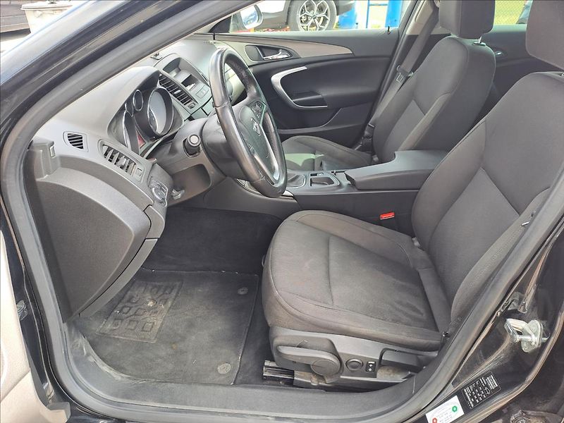 Opel Insignia 2,0 DCTI - fotka 5 z 14
