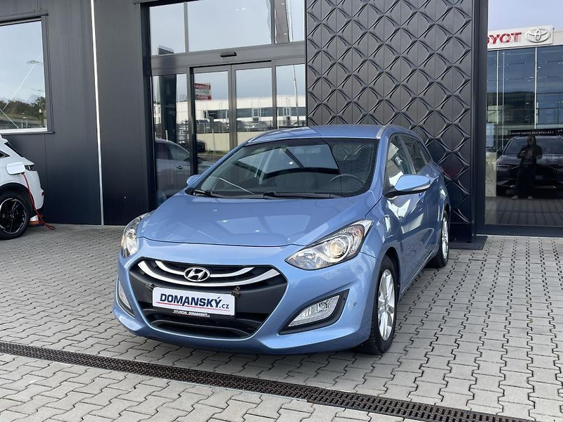 Hyundai i30 TRIKOLOR 1.6 CVVT 88 kW   - fotografie inzerátu