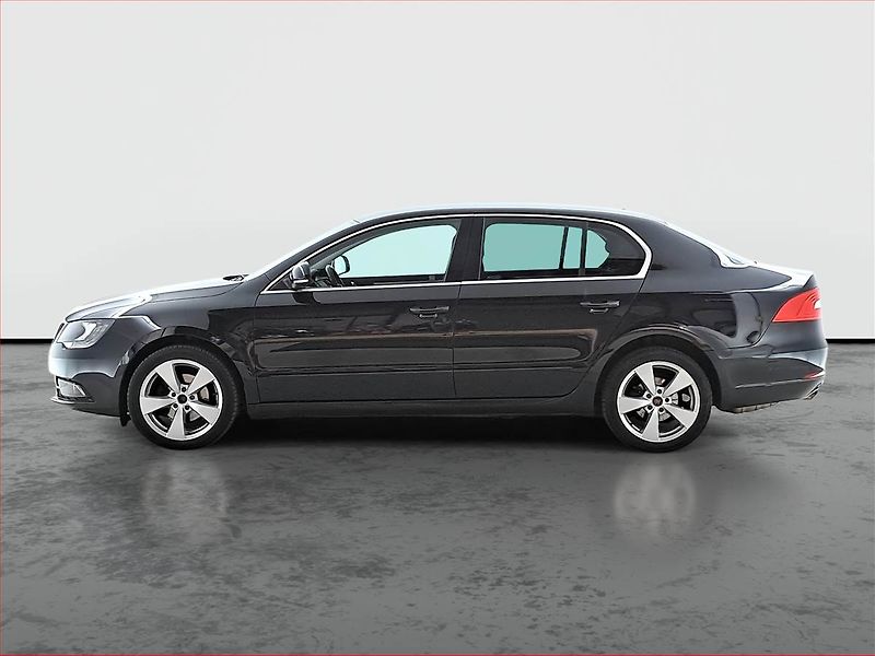 Škoda Superb (2014) Elegance 1.6 TDI, Xenony - fotka 3 z 18