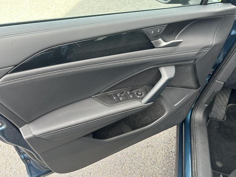 Volkswagen Tayron 1.5eTSI 110kW DSG 7 míst - fotka 9 z 25