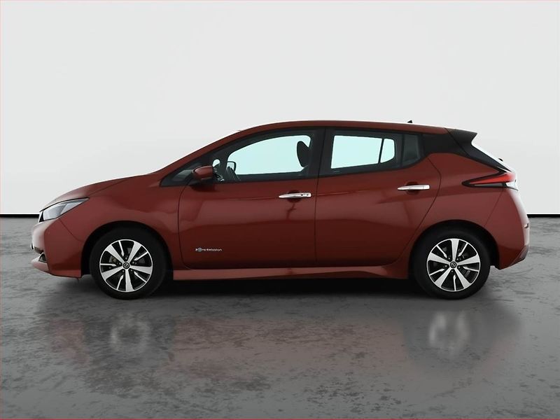 Nissan Leaf (2018) 40 kWh, SoH 87%, Automat - fotka 3 z 21