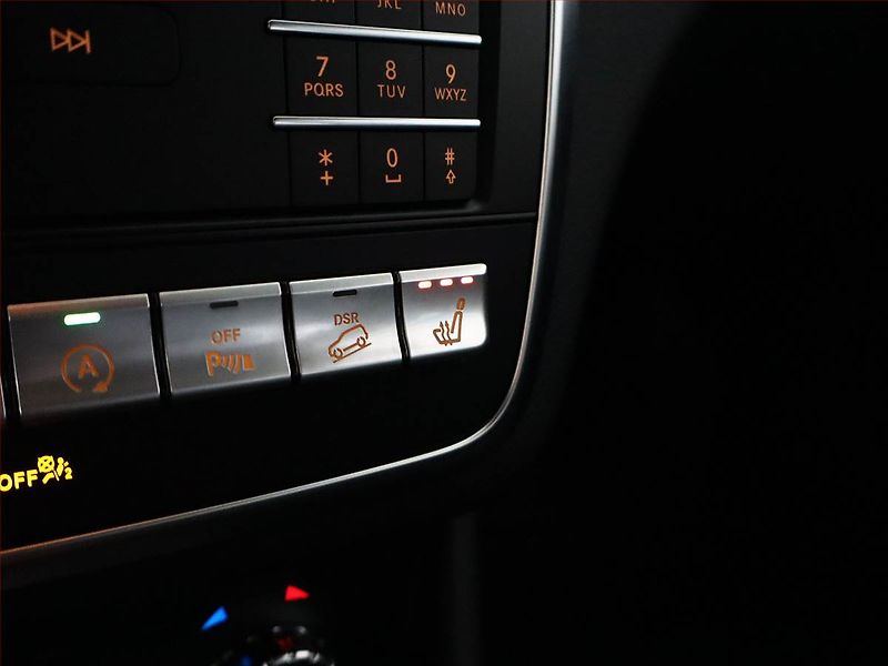 Mercedes-Benz GLA (2018) 220 4MATIC, 4X4, Automat - fotka 20 z 22