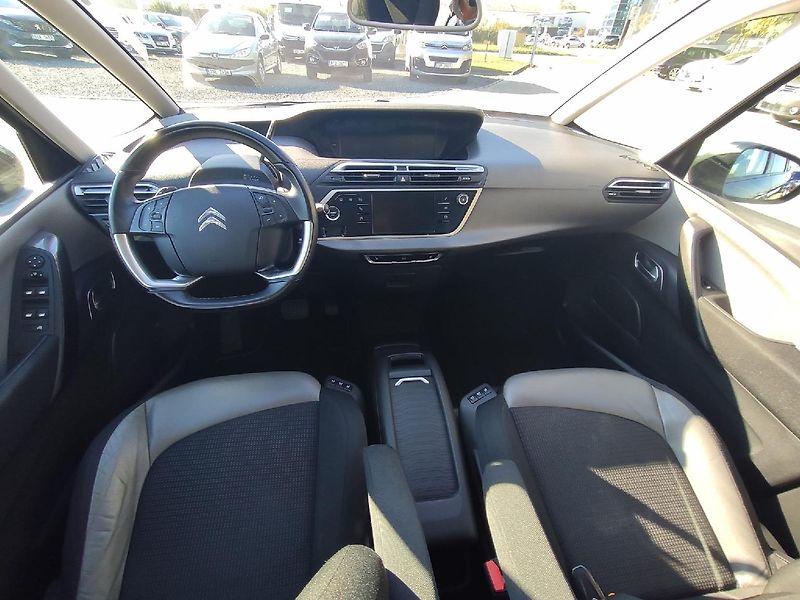 Citroën Grand C4 Picasso (2016) 2.0 HDI 150k AUT6 TZ - fotka 2 z 36