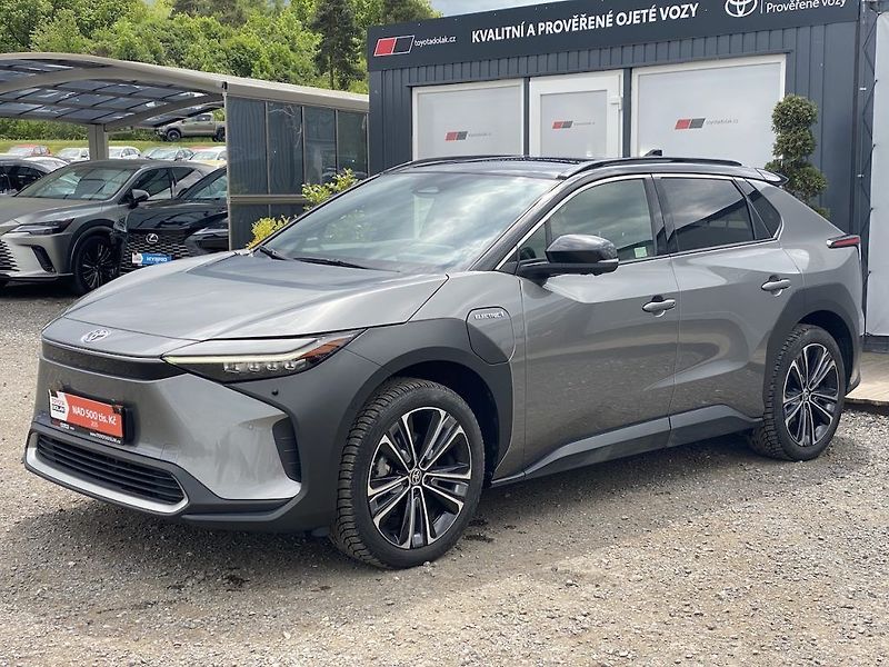 Toyota bZ4X EV, Executive JBL, 4x4, záruka - fotka 4 z 18