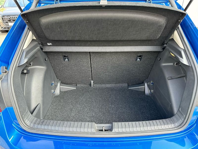 Škoda Fabia Style 1.0 TSI 81kW DSG - fotka 19 z 21