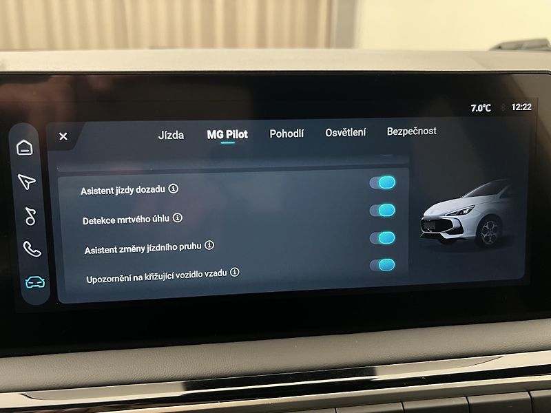 MG MG3 EXCLUSIVE HYBRID+ AUT CZ 1.maj - fotka 32 z 39