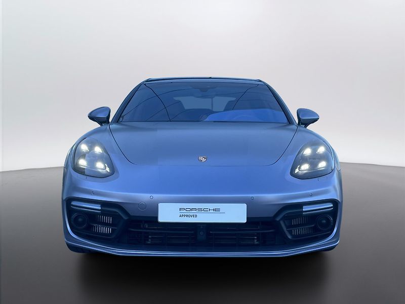 Porsche Panamera Turbo - fotka 8 z 30