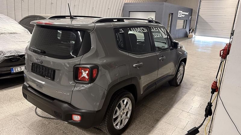 Jeep Renegade (2022) T4 4X4, PHEV,5REZERVOVÁNO - fotka 8 z 34