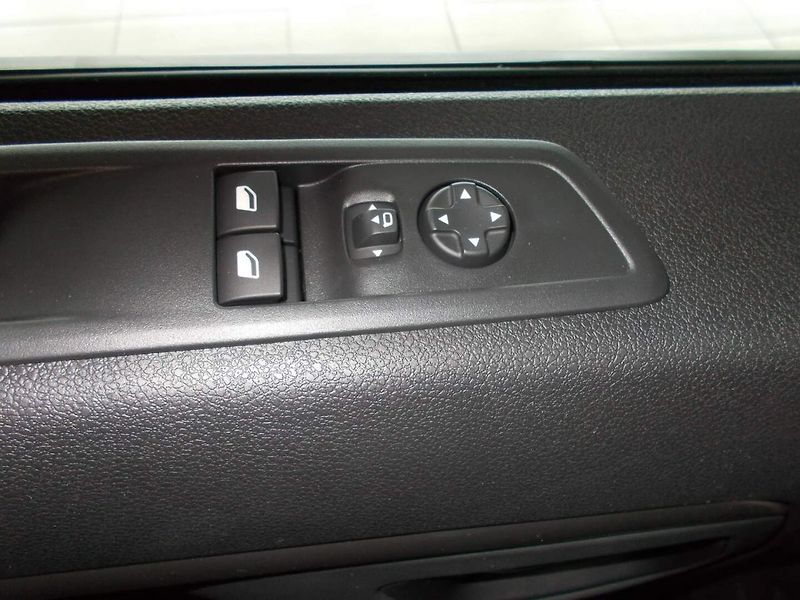 Opel Zafira (2026) L2 (L) Edition 2.2 CDTi (132kW - fotka 25 z 34