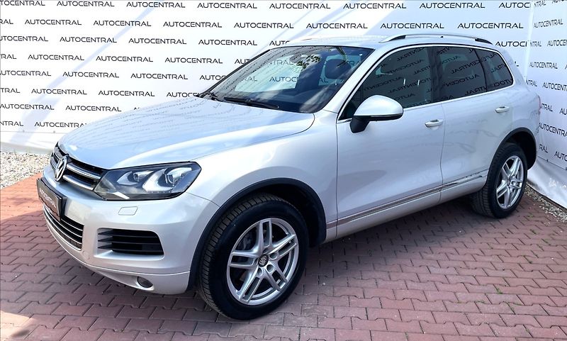 Volkswagen Touareg 3,0 TDi,V6,180kW,4x4,STK 5/28 - fotka 3 z 28
