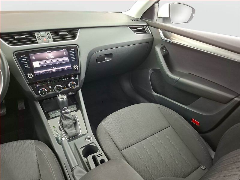 Škoda Octavia (2018) Style 1.5 TSI, Automat, ČR - fotka 8 z 19