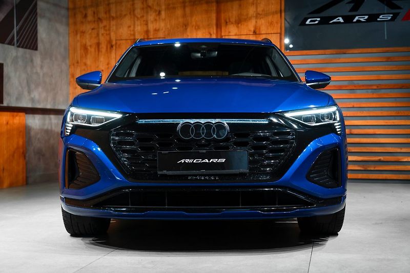 Audi Q8 e-tron E-TRON - fotka 2 z 25