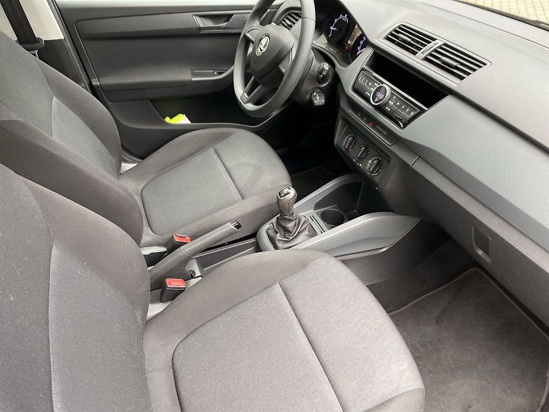Škoda Fabia (2020) 1.0 MPI Active - fotka 8 z 26