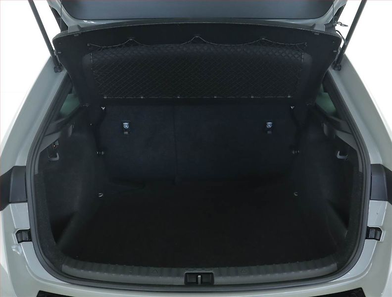 Škoda Scala (2022) Monte Carlo 1.0 TSI - fotka 13 z 16