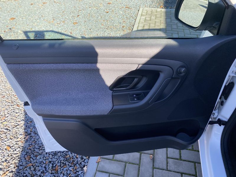 Škoda Fabia 1.4i 63kW - KLIMATIZACE - PDC - fotka 10 z 33