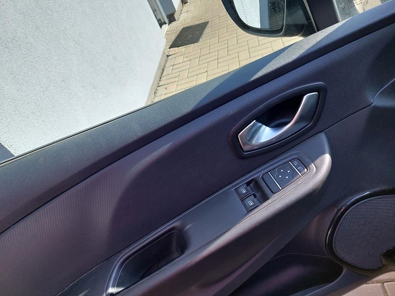 Renault Clio (2020) IV. Intens - fotka 9 z 25