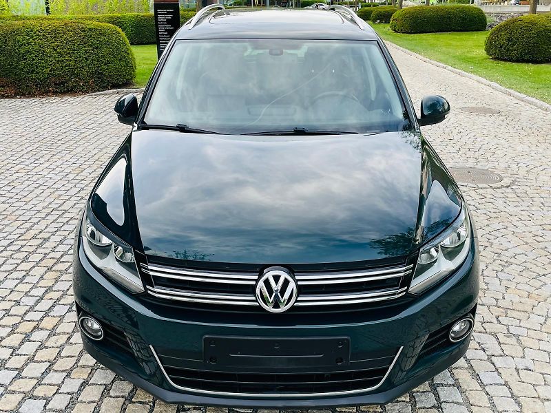 Volkswagen Tiguan 2.0TDI MANUÁL SENZORY 1MAJITEL - fotka 5 z 49