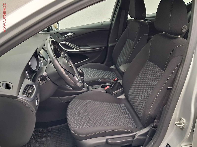 Opel Astra (2017) 1.6CTDI, ČR, servis.kniha - fotka 9 z 17