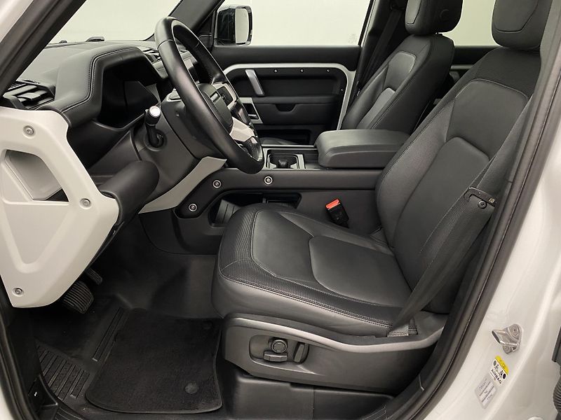 Land Rover Defender P400 X-DYNAMIC HSE AWD CZ - fotka 3 z 46