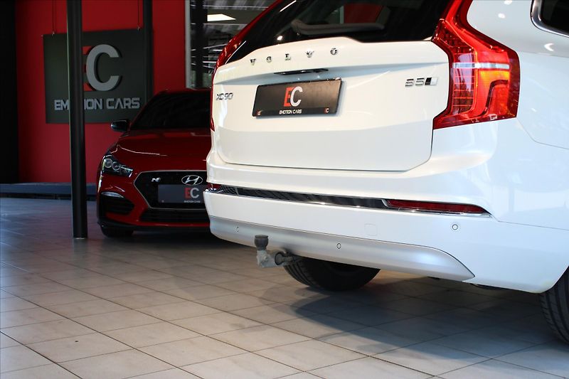 Volvo XC90 B5 AWD 173 kW Inscription Pole - fotka 32 z 36