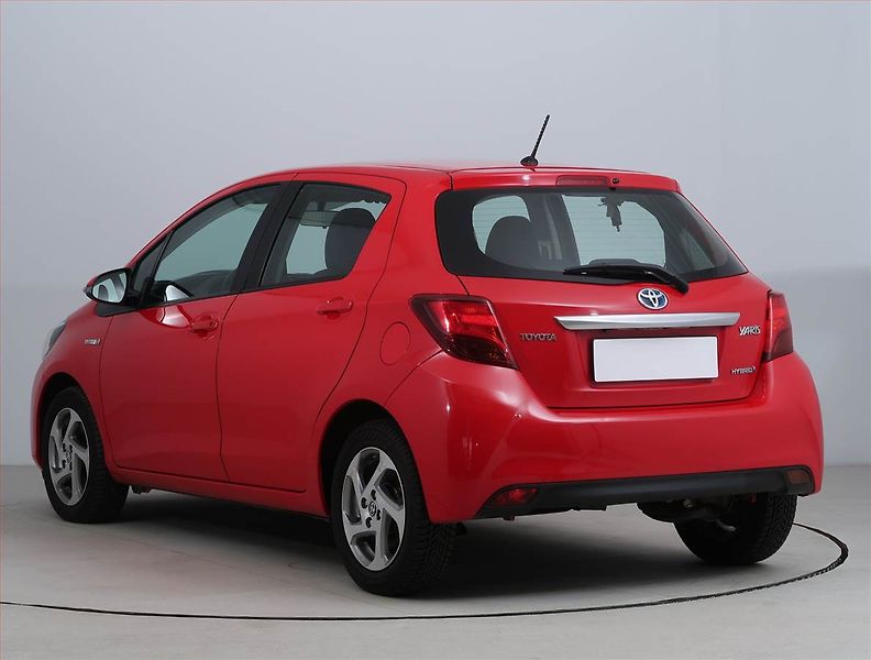 Toyota Yaris (2016) 1.5 Hybrid, Automat - fotka 4 z 17