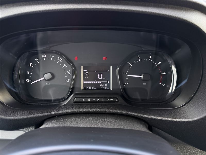 Toyota ProAce 9Míst ČR 1.maj. - fotka 13 z 21