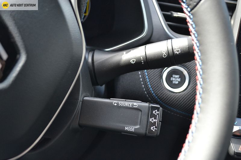 Renault Captur ESPRIT ALPINE E-Tech full hybr - fotka 51 z 61