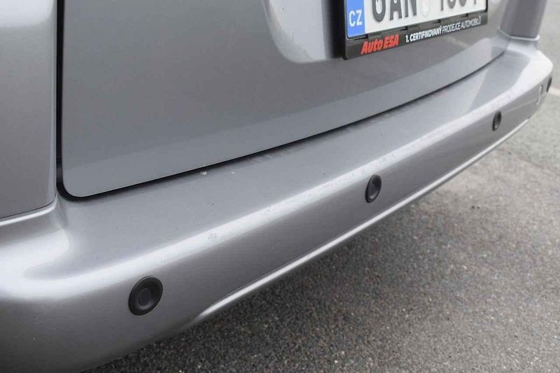 Peugeot Partner byl čtyři roky starý a najel 84 000 kilometrů