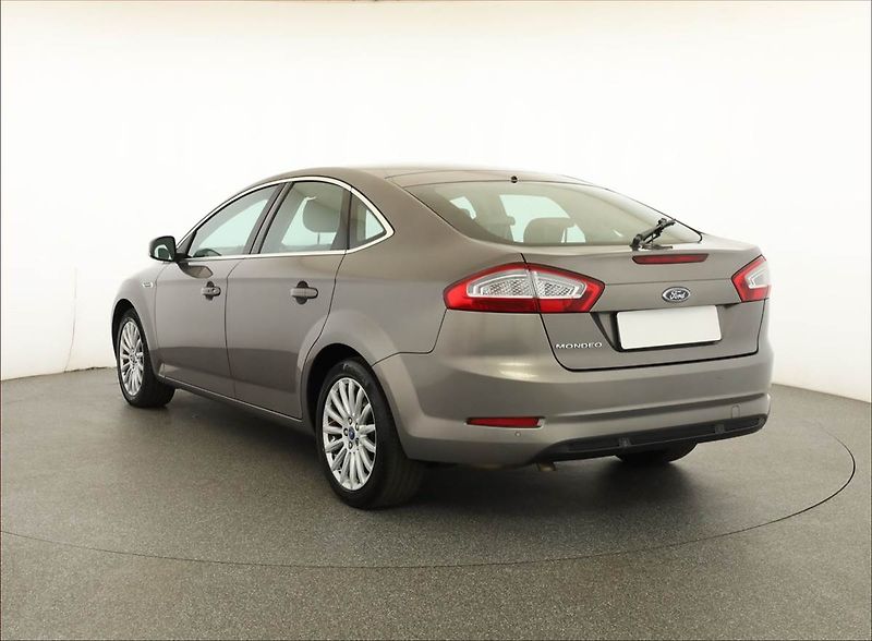 Ford Mondeo (2012) 2.0 TDCi, Serv.kniha - fotka 4 z 16