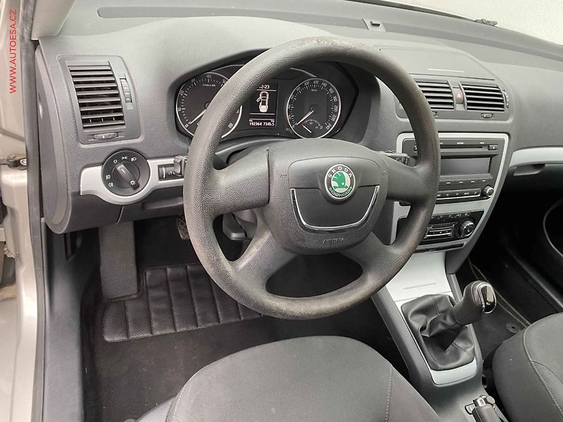 Škoda Octavia (2011) 1.4 TSi, Ambition, +kola - fotka 12 z 18