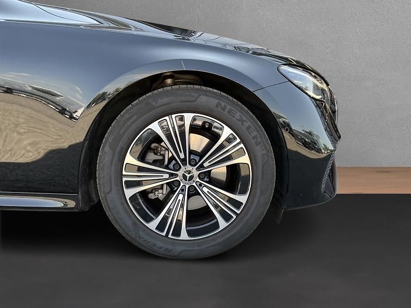 Mercedes-Benz Třídy E 200 4MATIC Avantgarde - fotka 9 z 18