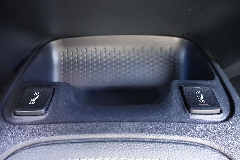 Toyota Corolla 1.8HEV CVT  Comfort Style Tech - fotka 21 z 31