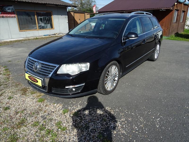Volkswagen Passat 3,2 i 184 kW 4x4 - fotka 2 z 20