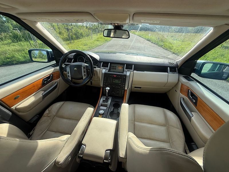 Land Rover Range Rover Sport 2,7  140KW - fotka 13 z 18