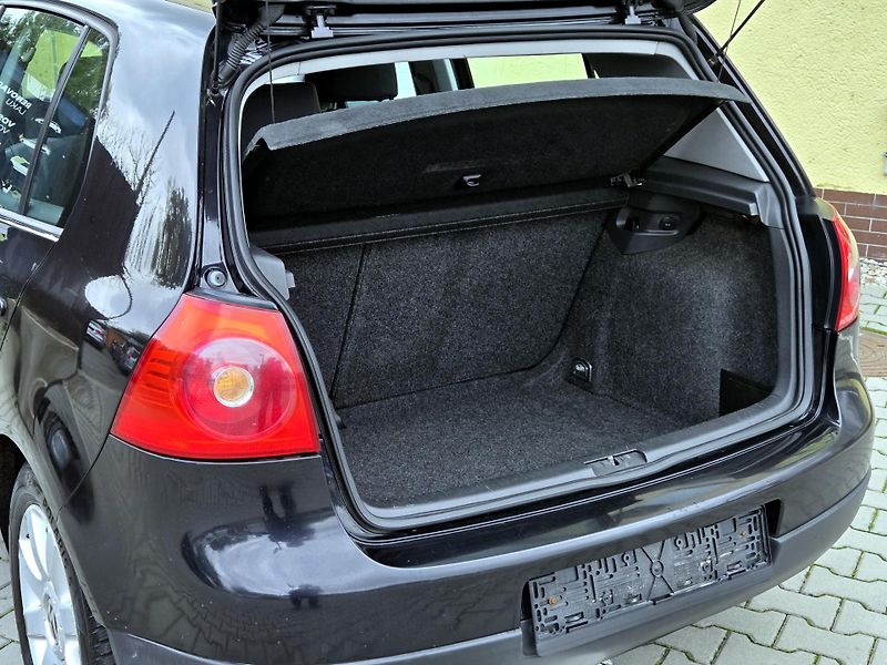 Volkswagen Golf TDi 103kW SPORT,ROZVODY - fotka 11 z 33