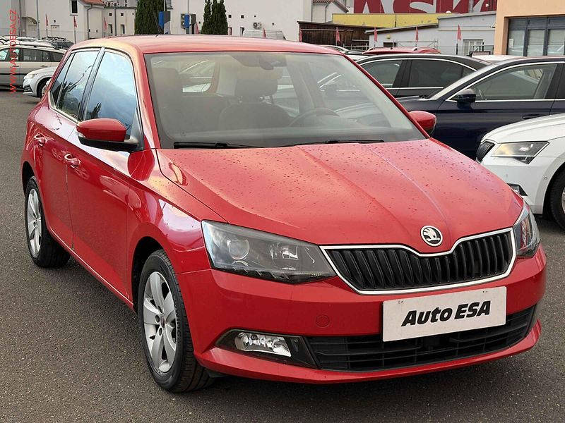 Škoda Fabia (2017) 1.2 TSI, 1.maj,ČR, AC, park - fotografie inzerátu