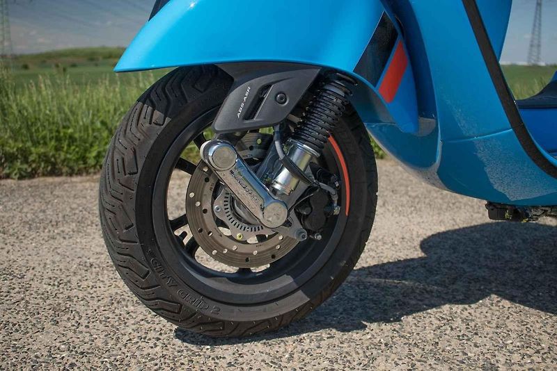 Letošní novinka GTS 310 je nejrychlejší Vespou, jaká kdy spatřila světlo světa.