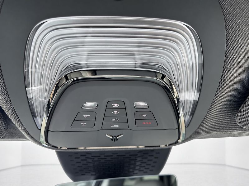 Dongfeng Voyah Free REV 318 (2026) - fotka 14 z 26